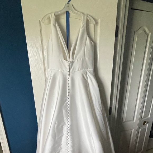 Stella York Wedding Dress - Picture 3 of 4